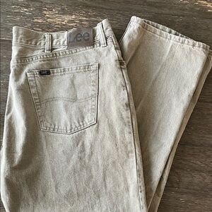 Lee Men's Relaxed Fit Beige Jeans